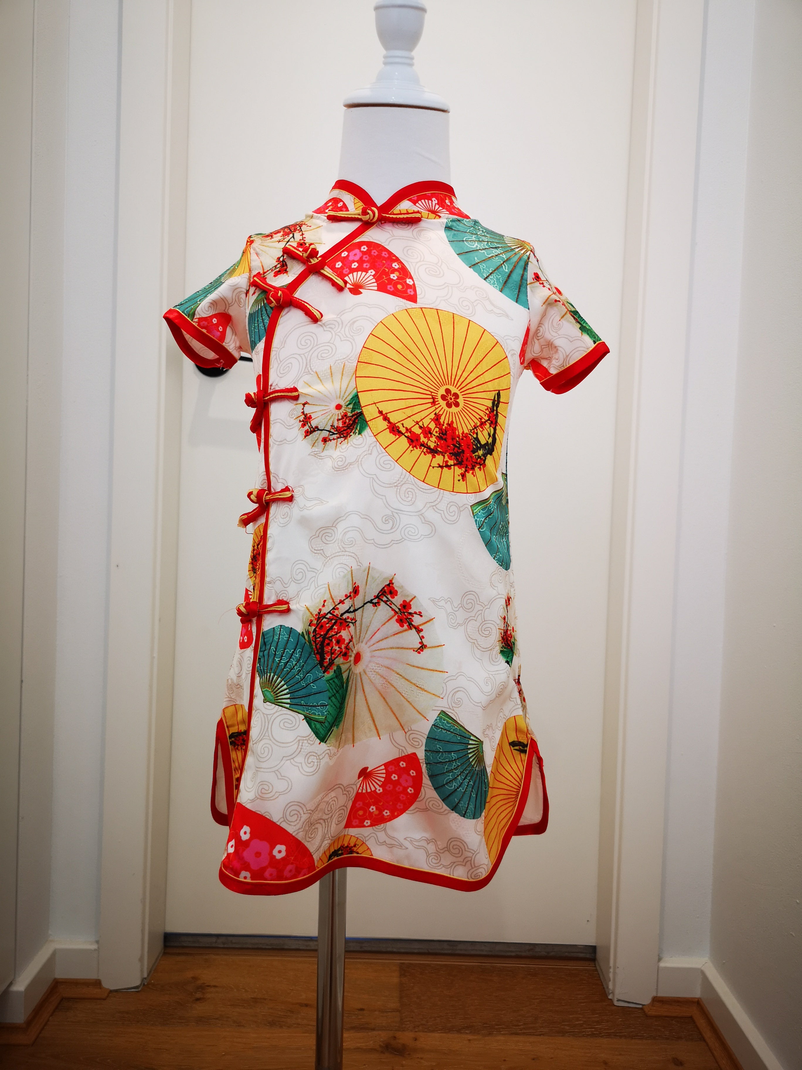 Fancy Qipao Cheongsam for girls,  Chinese short sleeves traditional dress