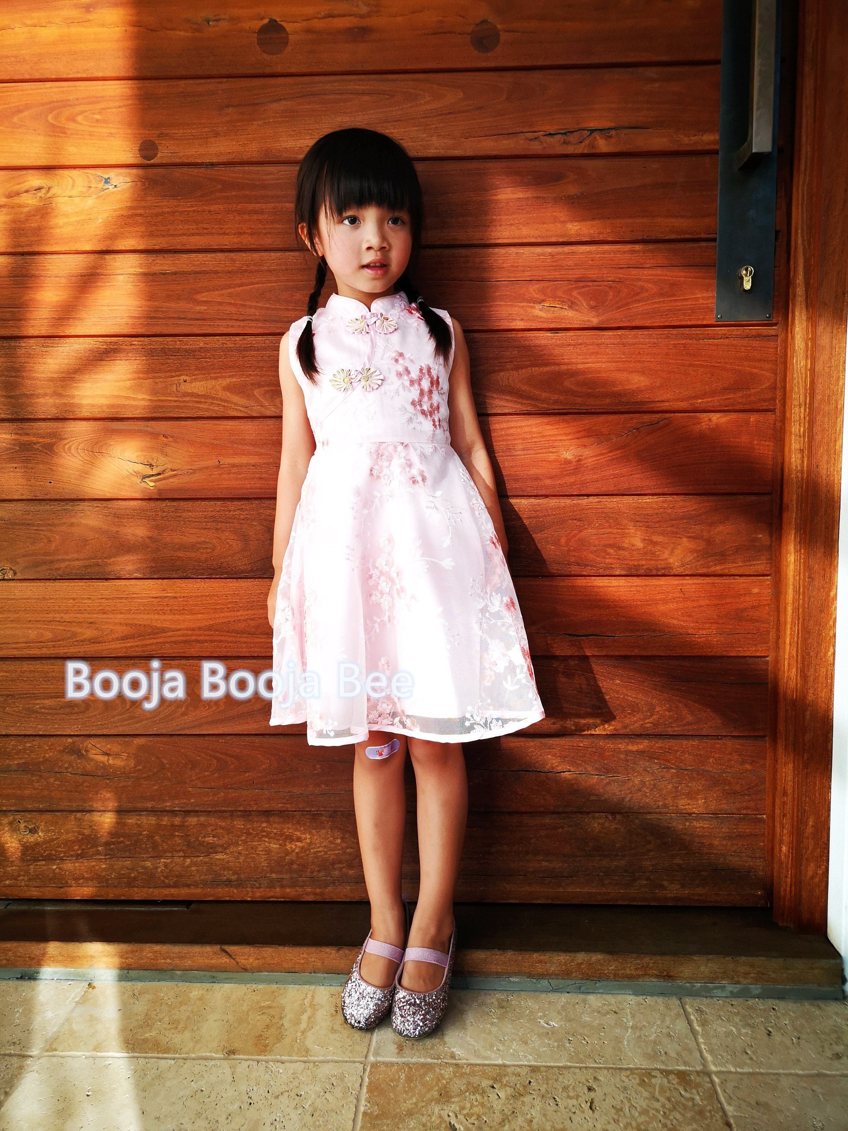 Pink Flower embroidery Chinese Qipao for girls, Cheongsam, Chinese New Year dress for girls