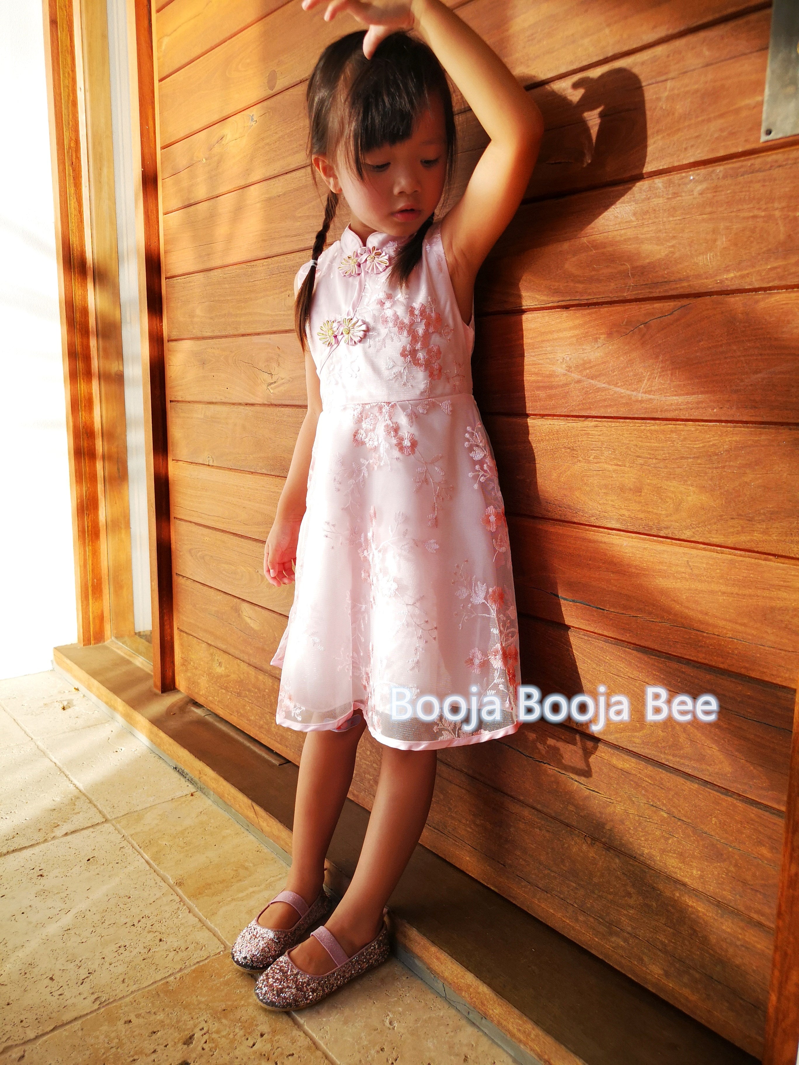 Pink Flower embroidery Chinese Qipao for girls, Cheongsam, Chinese New Year dress for girls