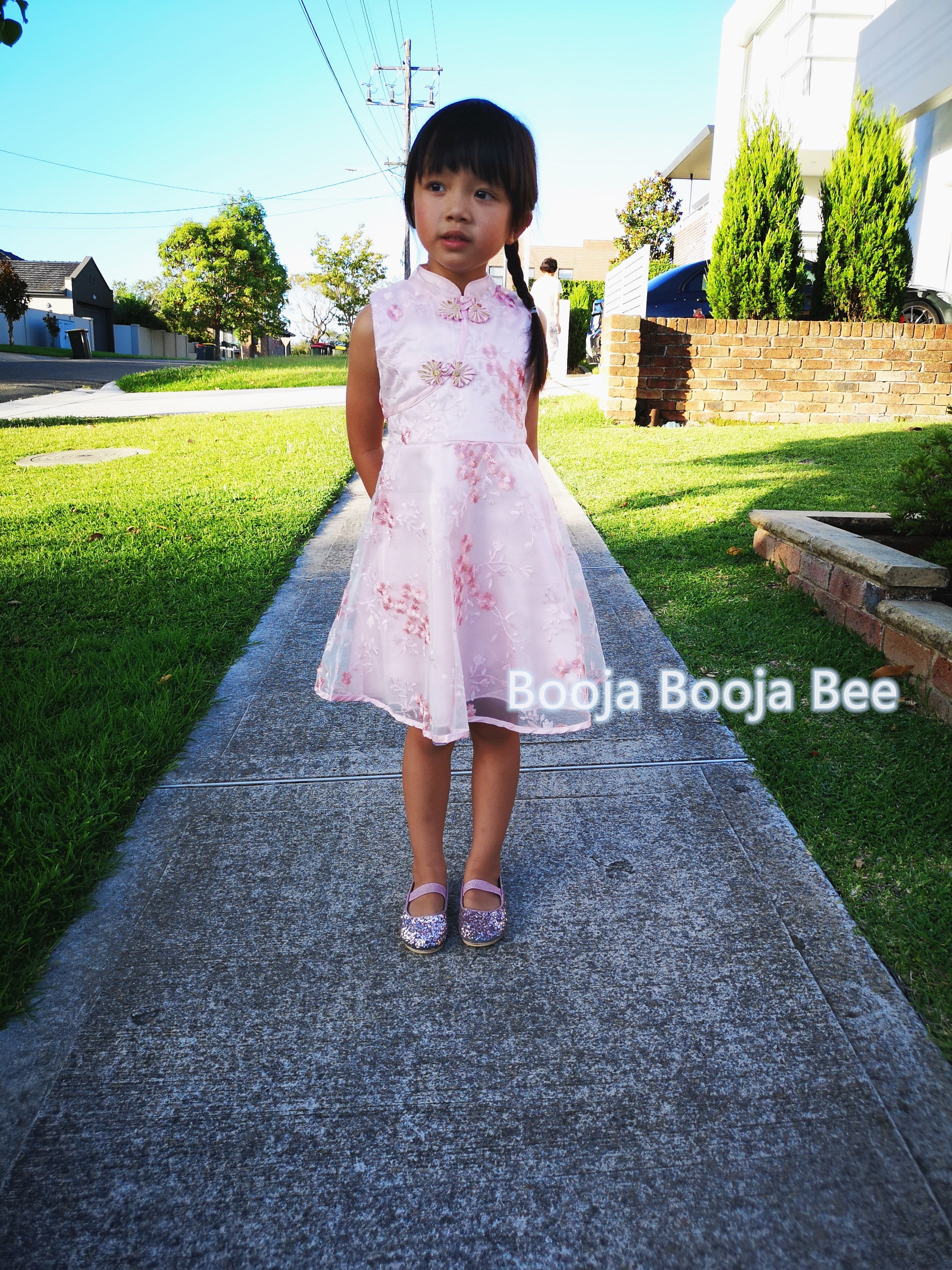 Pink Flower embroidery Chinese Qipao for girls, Cheongsam, Chinese New Year dress for girls