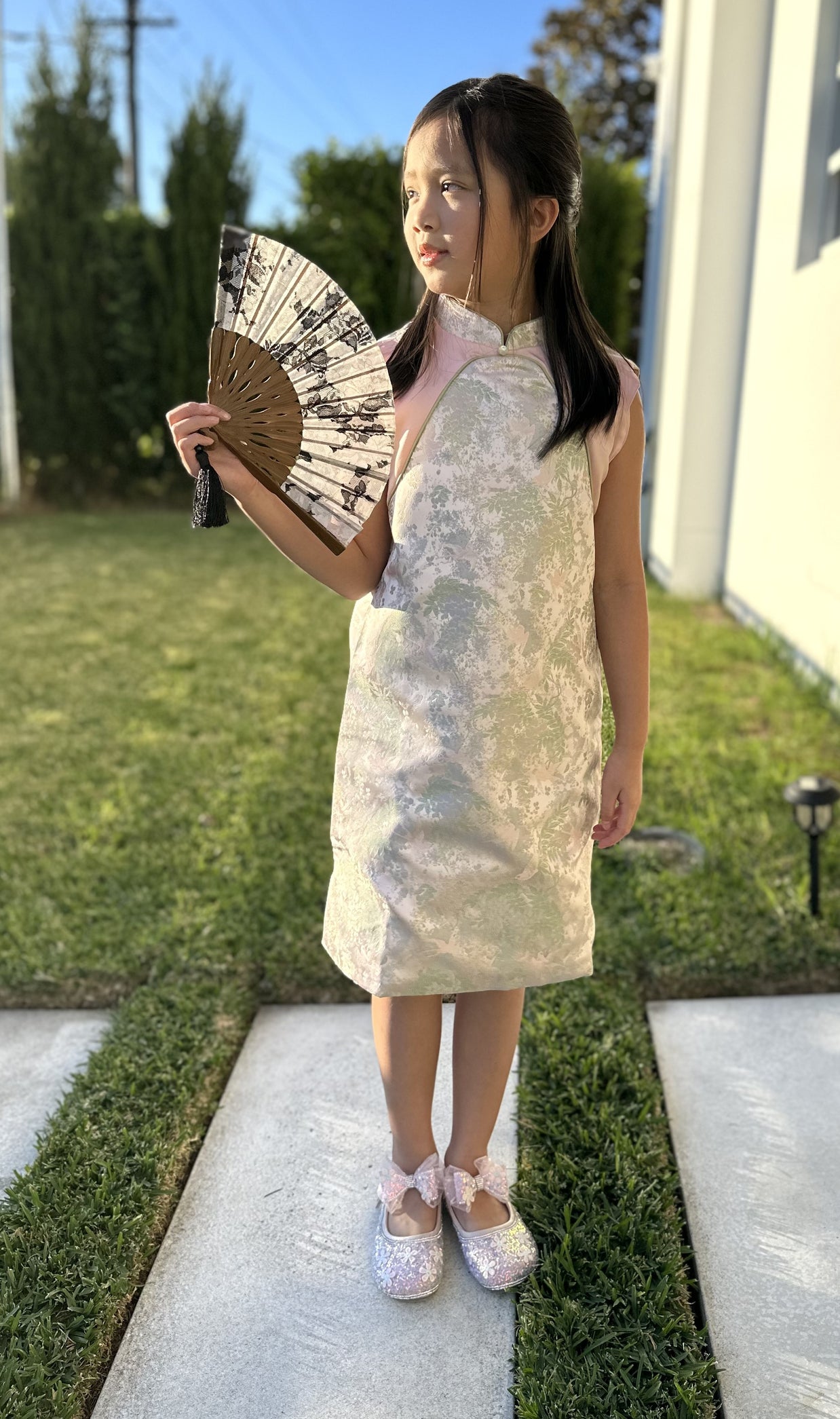 Fairy tale of Jade pool Qipao, Luxurious pink Cheongsam for Chinese New Year, Harmony day outfits, Chinese culture girls wear