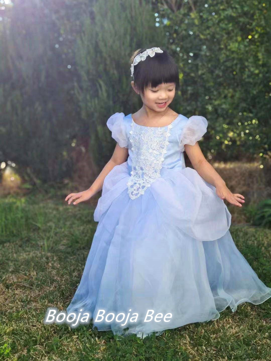 Magical Cinderella costume dress, Disney princess party gown, Halloween dress-up cosplay